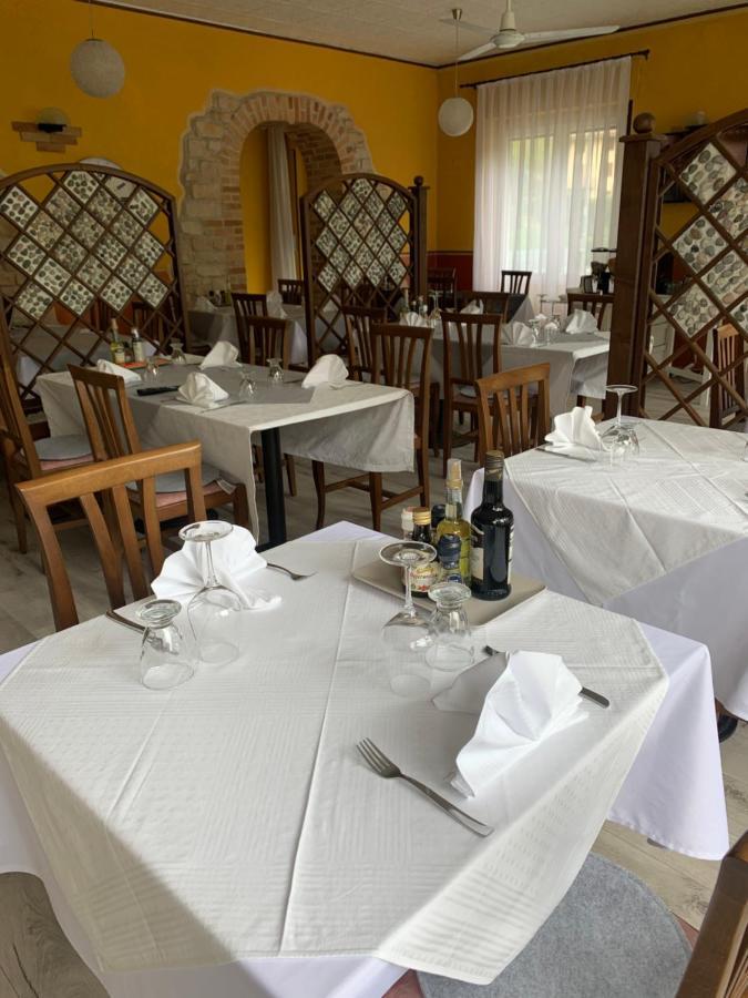 Albergo Al Lago Anfo Luaran gambar
