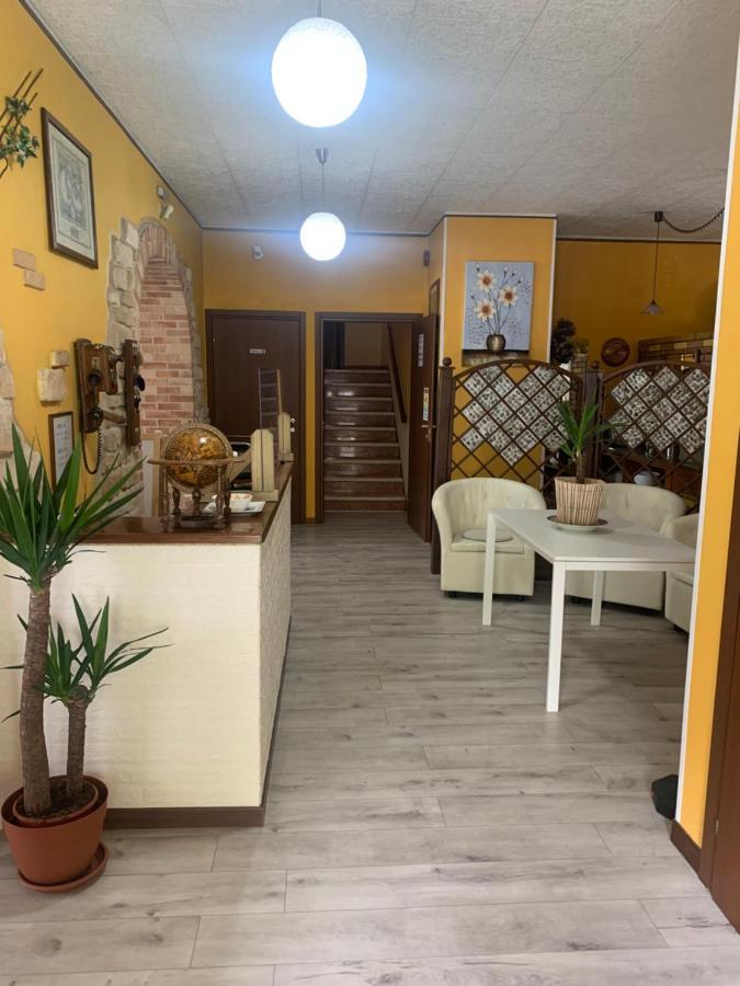 Albergo Al Lago Anfo Luaran gambar