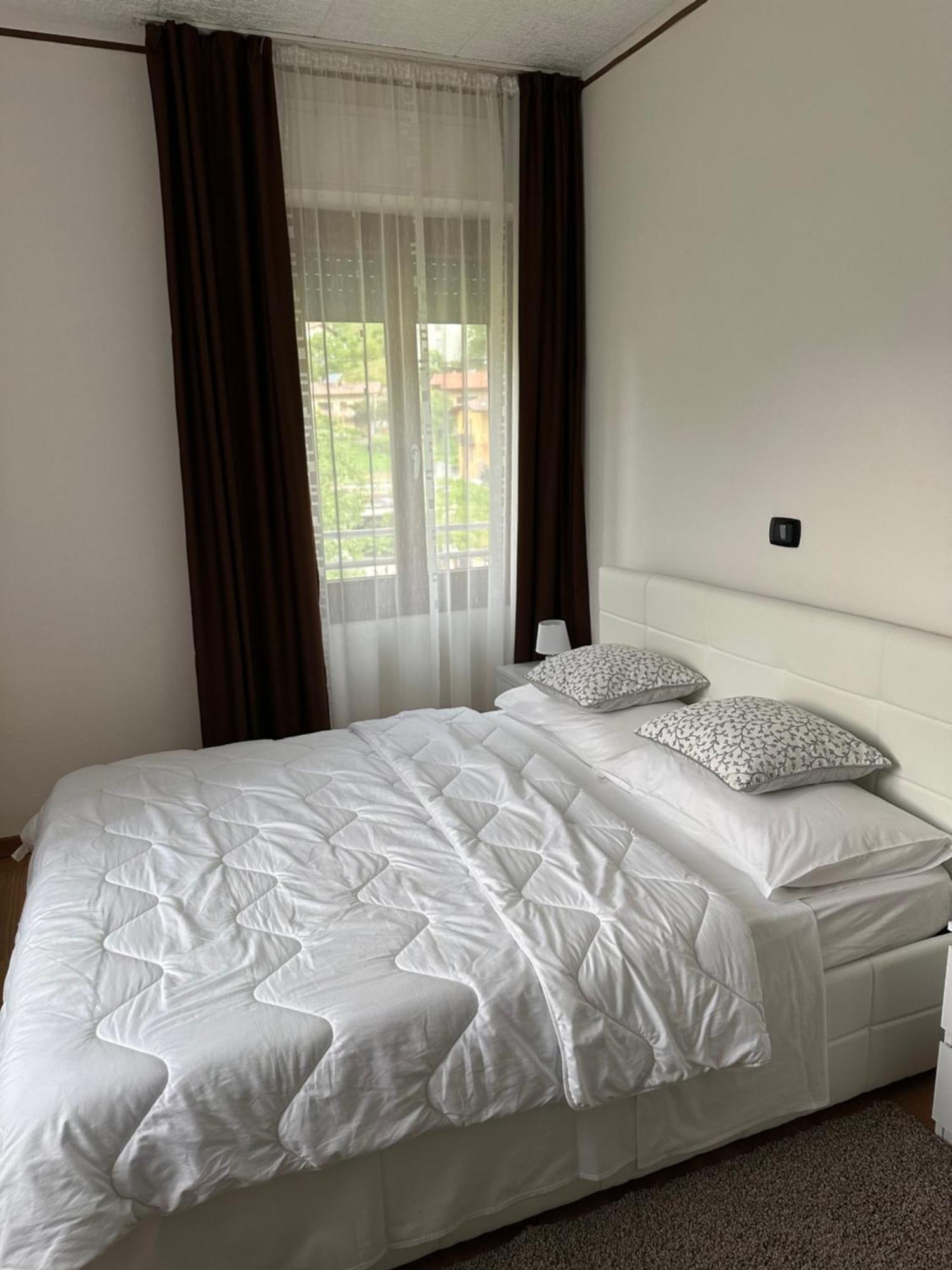 Albergo Al Lago Anfo Luaran gambar