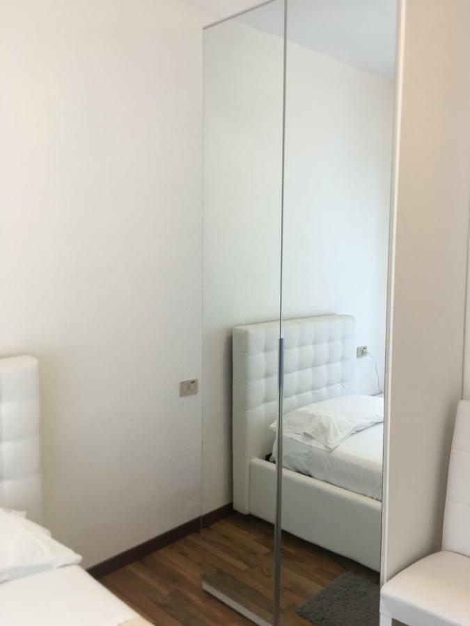 Albergo Al Lago Anfo Luaran gambar